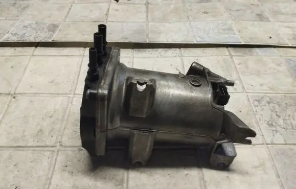 Peugeot 607 Fuel filter housing 6650473120