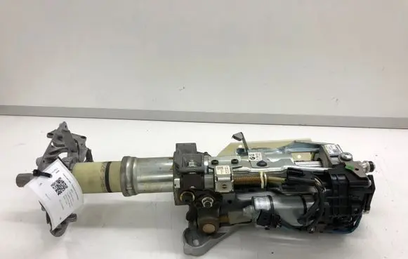BMW 5 E60 E61 Steering wheel axle 6780879