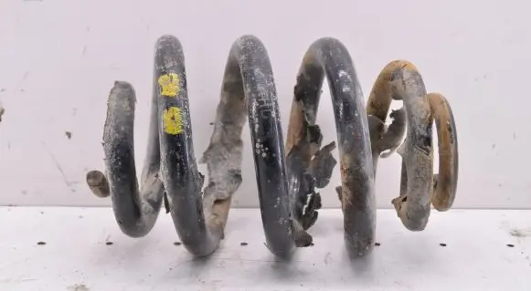 Volkswagen Transporter - Caravelle T5 Rear coil spring