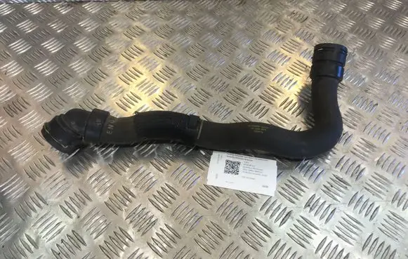 Volvo XC60 Engine coolant pipe/hose S4000250
