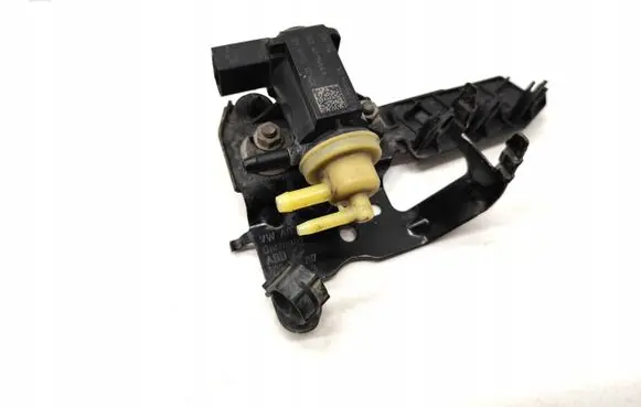 Volkswagen Golf VII Turbo solenoid valve 1K0906627B