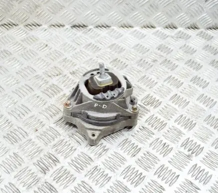 BMW 4 F32 F33 Engine mount bracket 6859412