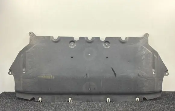 BMW 5 G30 G31 G38 Engine splash shield/under tray 7340168 74850610