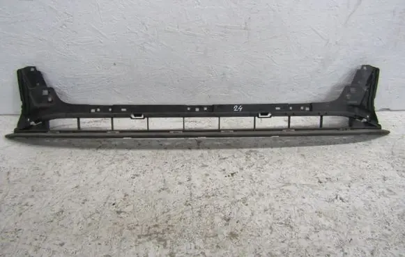 Audi A4 S4 B9 8W Front bumper lower grill 8W0807683E