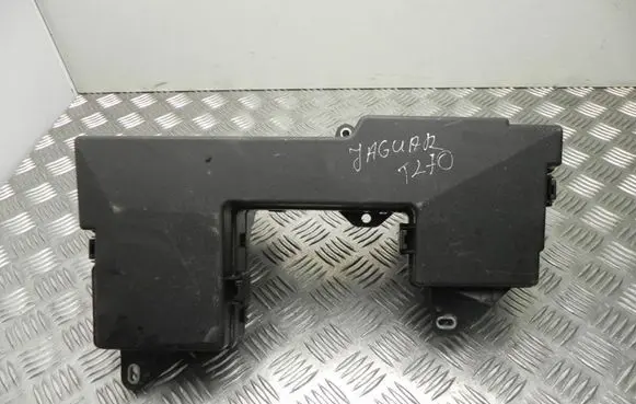 Jaguar XF Fuse box set 8X2T14A003AB K984