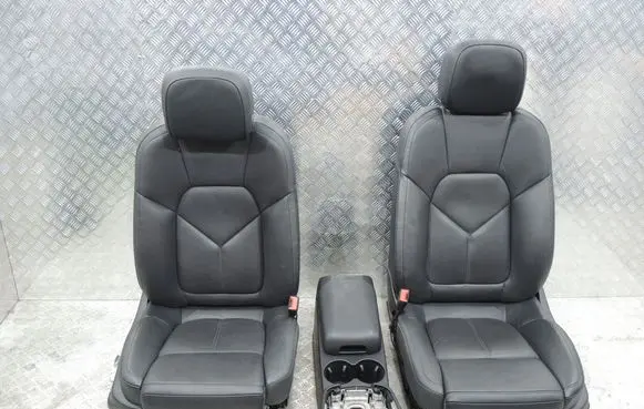 Porsche Macan (95B) Seat set FOTELEMACANPORSCHE