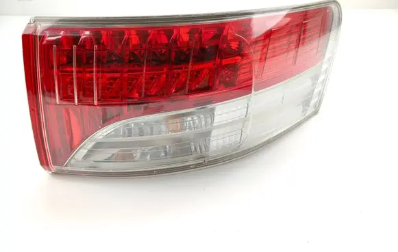 Toyota Avensis T270 Rear/tail lights 