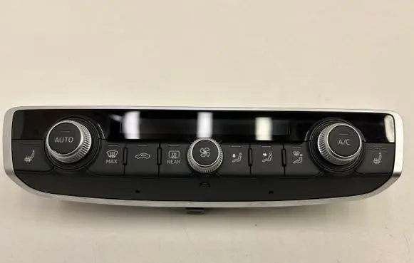 Audi Q3 F3 Climate control unit 83A820043S 901565980001