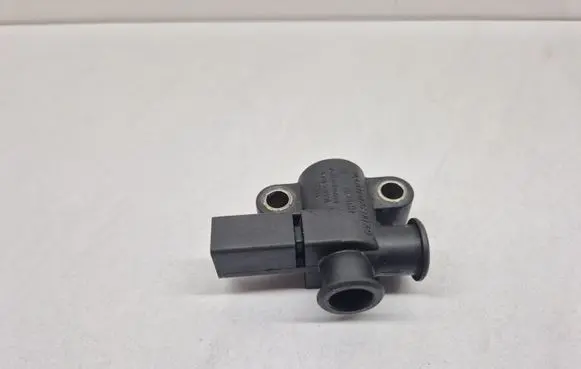 Mercedes-Benz A W168 Electromagnetic valve A6110780049