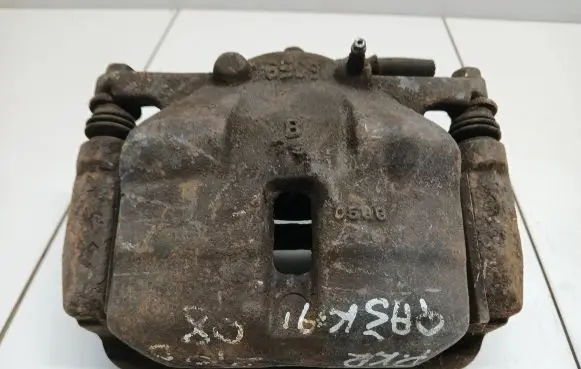 Nissan Qashqai Front brake caliper