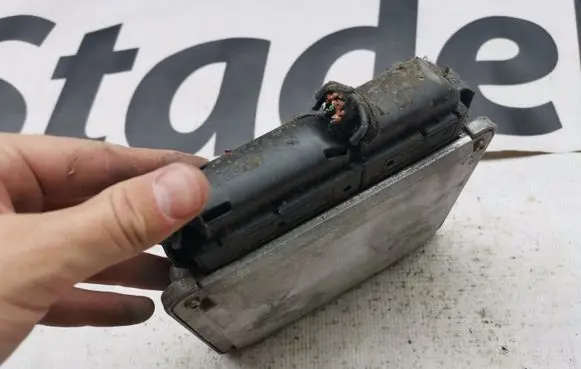 Opel Zafira A Engine control unit/module 09133269 0281010021