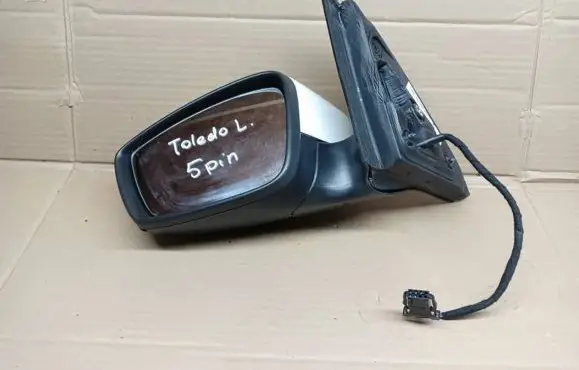 Seat Toledo IV (NH) Front door electric wing mirror