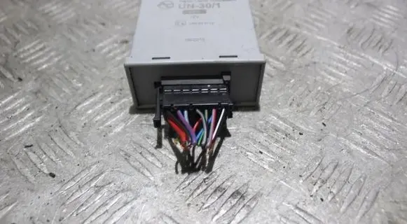 Skoda Octavia Mk2 (1Z) Xenon control unit/module 10R035110