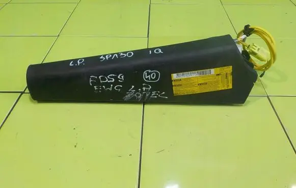 Toyota iQ Seat airbag PRZOD