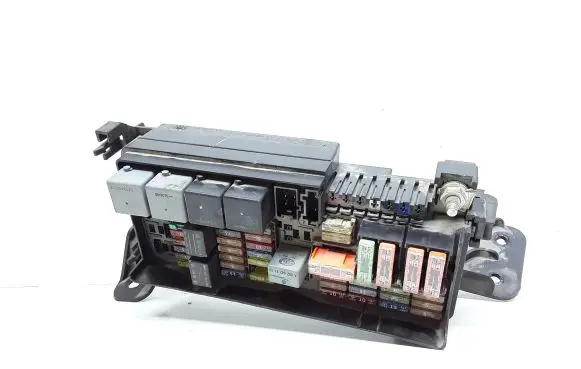 Mercedes-Benz ML W164 Fuse module A1645402372