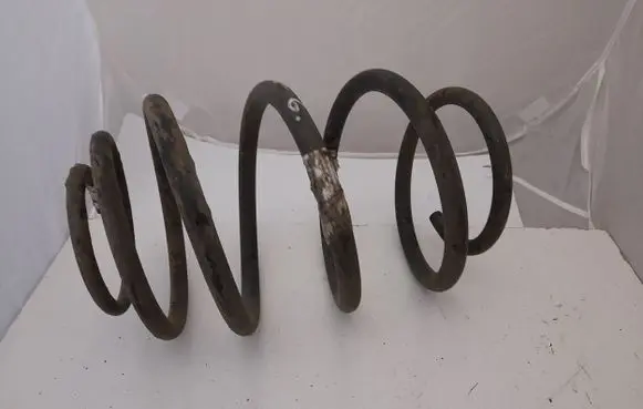 Jeep Cherokee III KJ Rear coil spring