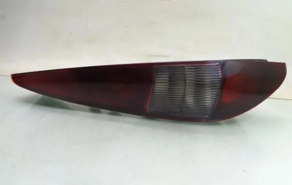 Ford Mondeo Mk III Rear/tail lights
