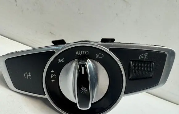Mercedes-Benz E W213 Light switch A2229055508
