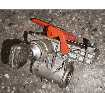 Ford Escort Ignition lock 138141