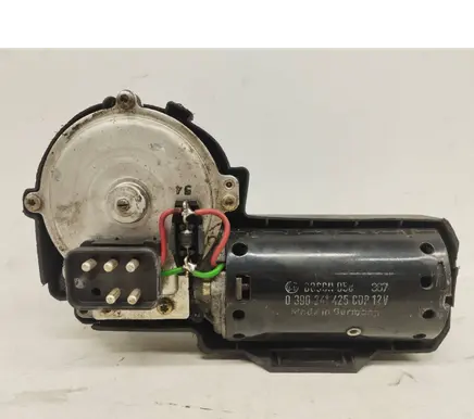 Mercedes-Benz E W124 Wiper motor 0390241425