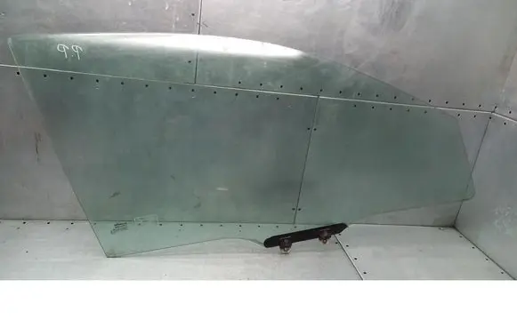 Honda Civic Front door window glass four-door