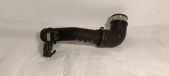 Volkswagen Polo IV 9N3 Intercooler hose/pipe 7M3145957C