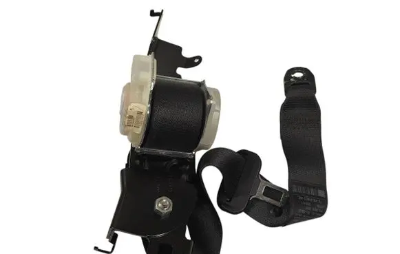 Subaru Outback (BS) Rear seatbelt 