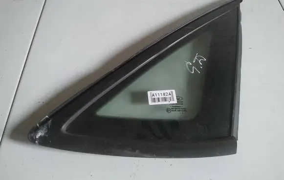 Ford Mondeo MK IV Rear side window AS2