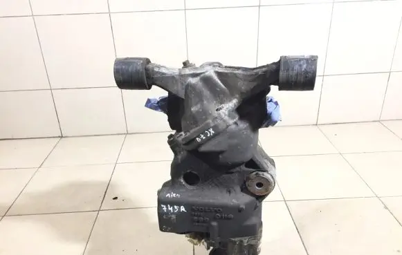 Volvo XC70 Rear differential P30713129