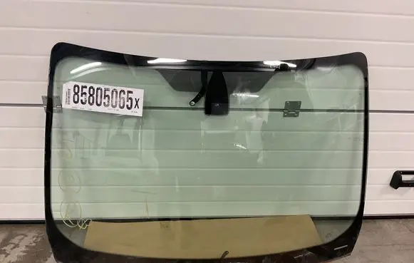 Ford Kuga I Front windscreen/windshield window 