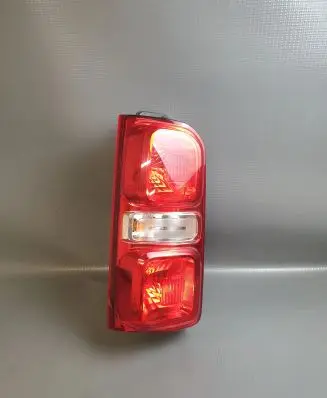 Peugeot Traveller Rear/tail lights 9808243180 9808243182