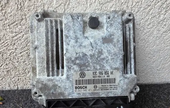 Volkswagen Golf Plus Engine control unit/module 03C906056AK