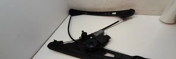 Peugeot 5008 II Front door window regulator with motor 9830389280
