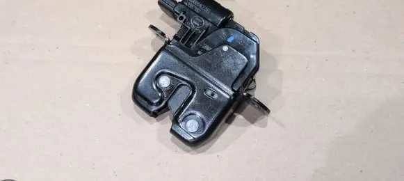 Renault Arkana Tailgate lock latch 905039428R 40557160