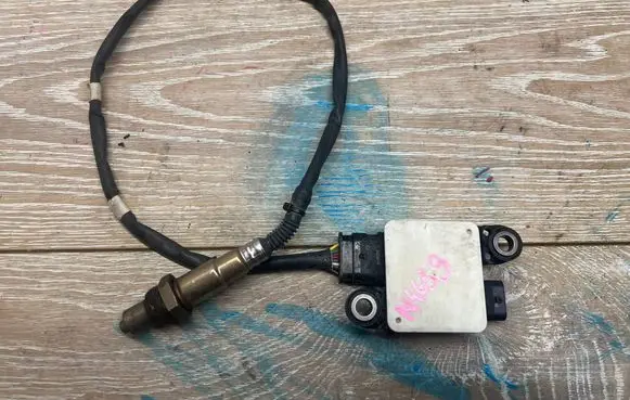 Volkswagen Transporter - Caravelle T6 Lambda probe sensor 05L906261F 0281008060