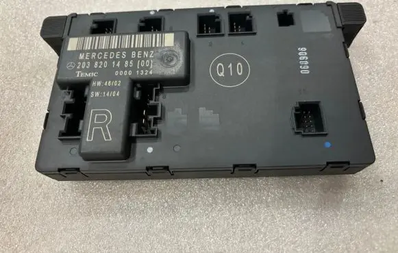 Mercedes-Benz C W203 Door control unit/module 2038201485 00001324 A2038201485