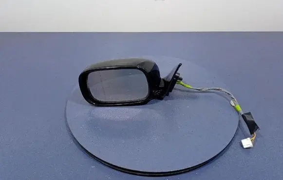 Lexus GS 300 350 430 450H Front door electric wing mirror 