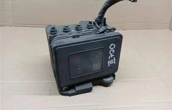 Skoda Octavia Mk3 (5E) ABS Pump 3Q0907379T 10091603373 28515471163