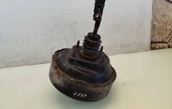 Jeep Cherokee XJ Brake booster 