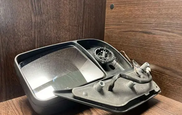 Iveco Daily 3rd gen Front door electric wing mirror 0156267