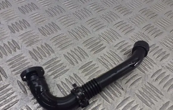 Volkswagen Polo IV 9N3 Breather hose/pipe 045103493D
