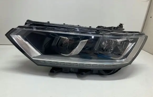 Volkswagen PASSAT B8 Headlight/headlamp