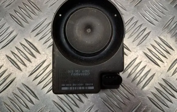 Audi A6 S6 C6 4F Alarm system siren 1K0951605C F005V00327