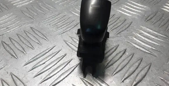 Nissan Navara D23 Electric window control switch