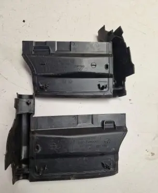 Volkswagen Golf VIII Other engine bay part 5H0819335