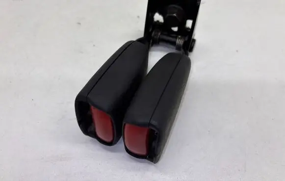 Volvo S60 Middle seatbelt buckle (rear) 738701