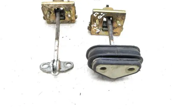 Citroen C5 Front door check strap stopper