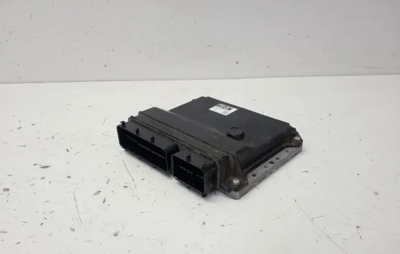 Toyota Prius+ (ZVW40) Engine control unit/module 8966147361 2755003260