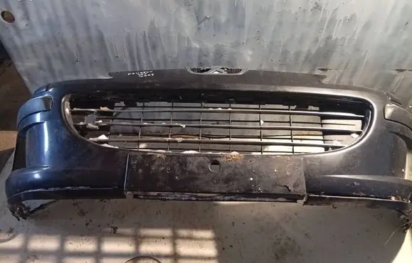 Peugeot 407 Front bumper 