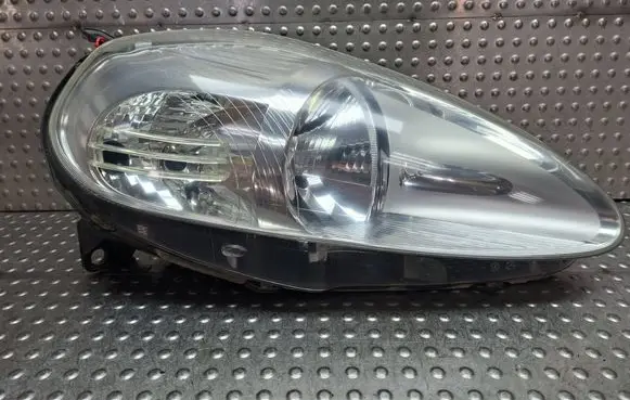 Fiat Grande Punto Headlight/headlamp S27624488 89101388